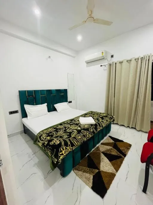 Image 4 of 1 BHK Flat at Kanti Villa Near Assi Ghat and Temples with Free breakfast -203