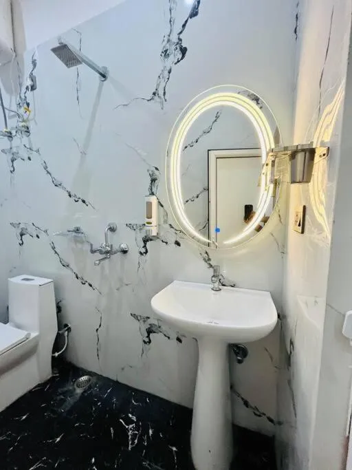 Image 4 of 1 BHK flat at Kanti Villa Near Assi Ghat and Temples with Free Breakfast -202