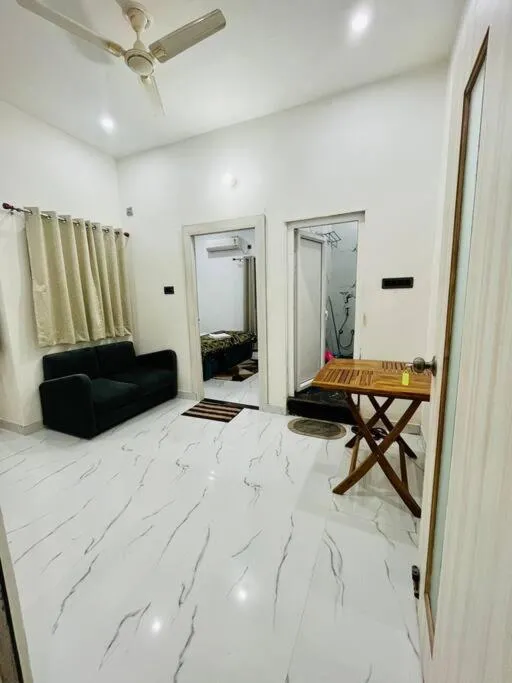 Image 5 of 1 BHK flat at Kanti Villa Near Assi Ghat and Temples with Free Breakfast -202