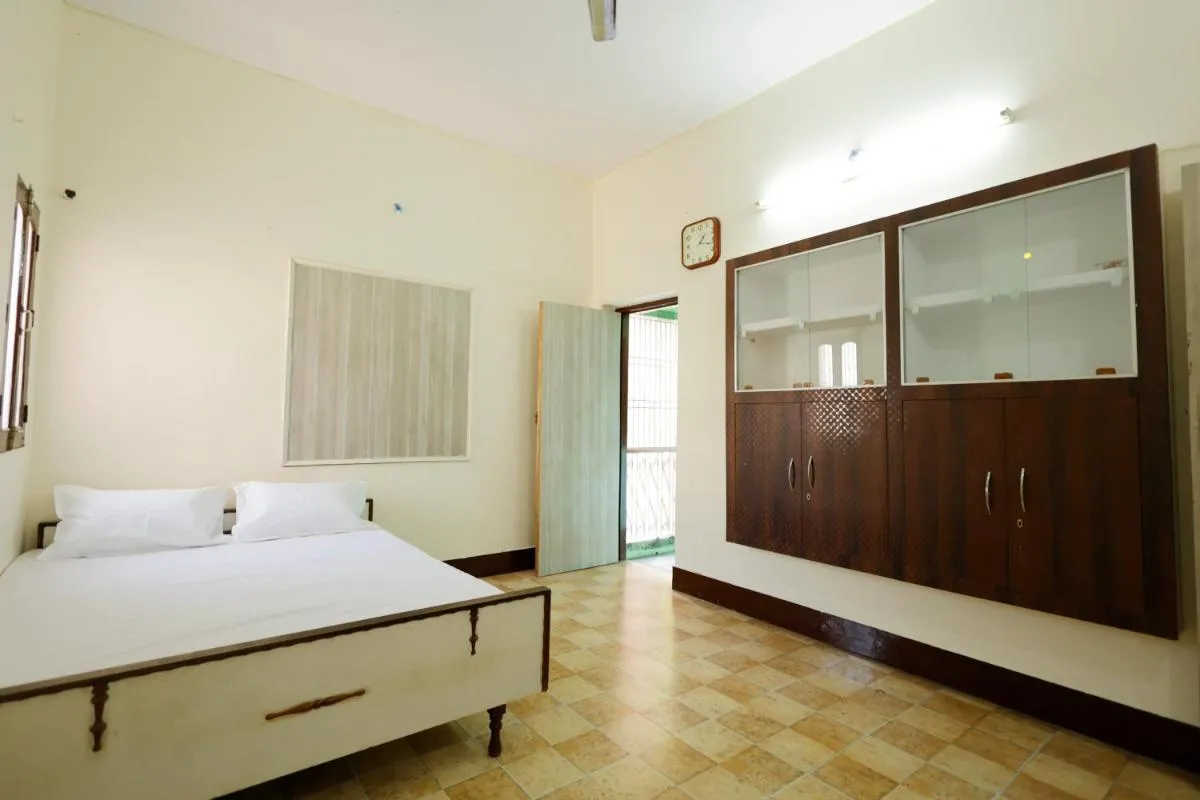 Image 6 of 2 Room and Kitchen Furnished Set-up Near Benaras Railway Station