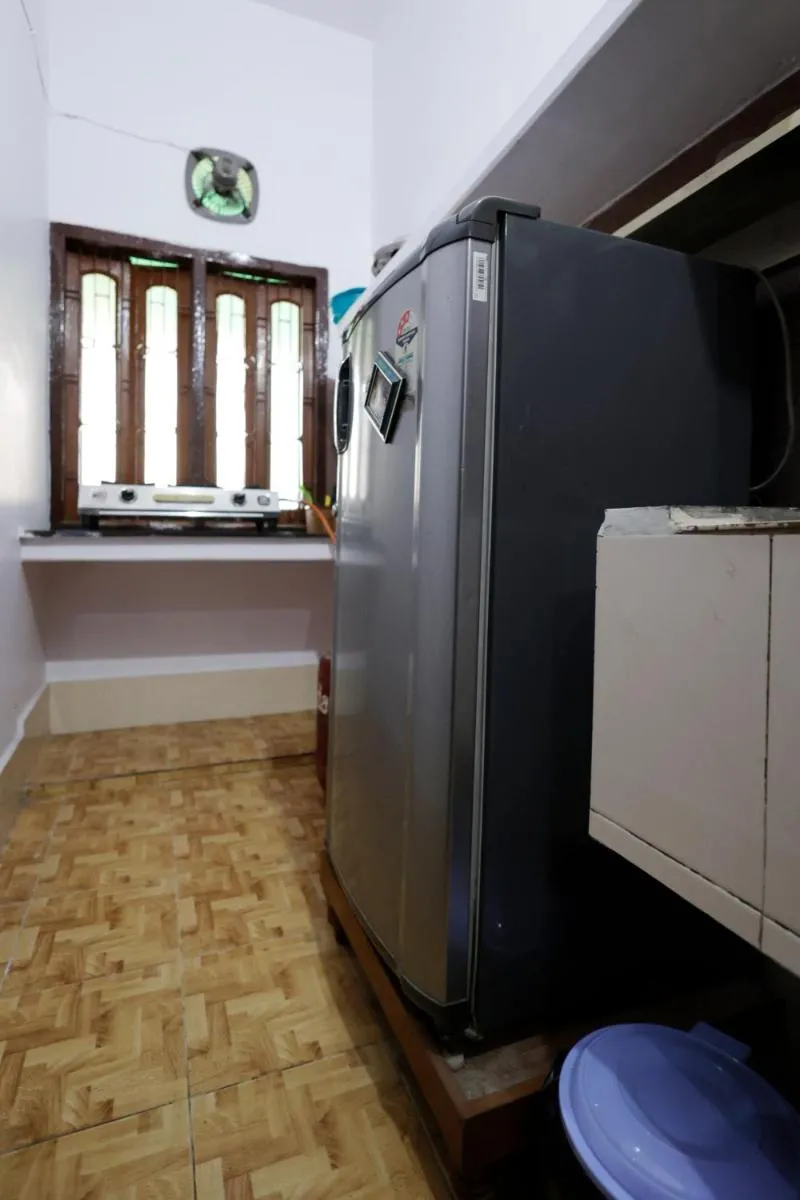 Image 4 of 2 Room and Kitchen Furnished Set-up Near Benaras Railway Station