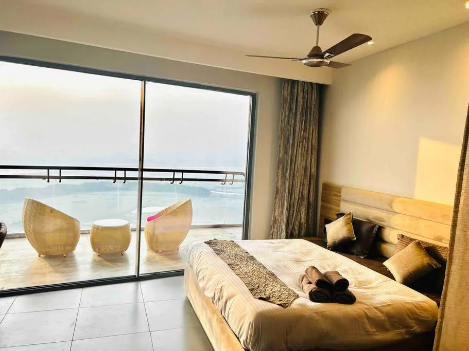 Image 6 of AmigosStay – High Rise Studio with river view.