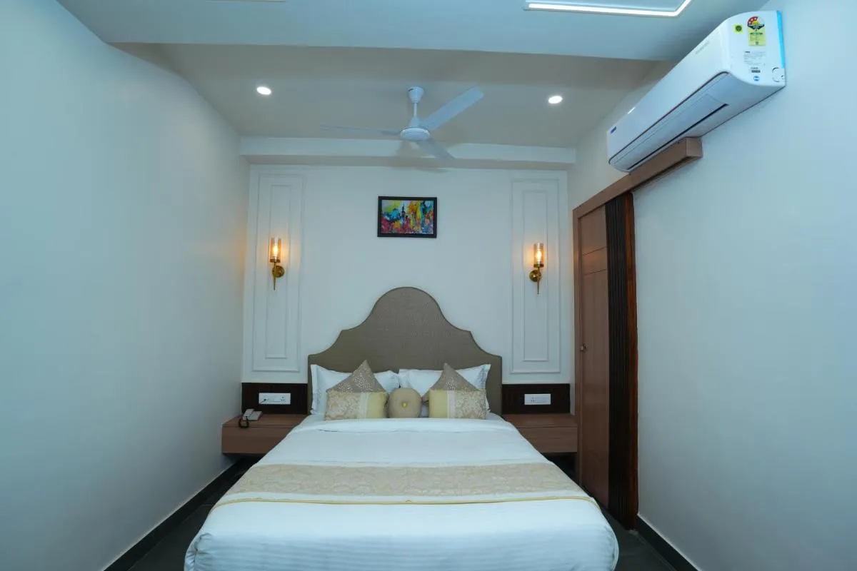Image 1 of Anaya Retreat