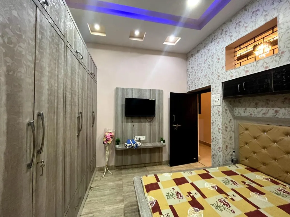 Image 1 of Anjani – Paying Guest House – 3Bhk Luxury Appartment at GroundFloor – For Families