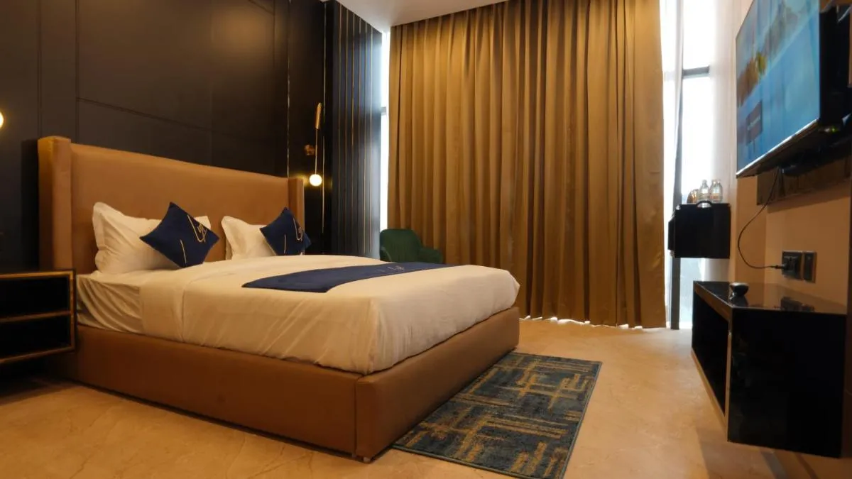 Image 2 of Aquila Grand Suites