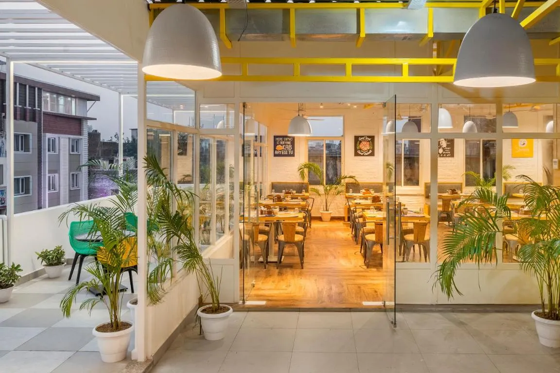 Image of Bedzzz Varanasi by Leisure Hotels, 1 Km from Dashwasamedh Ghat