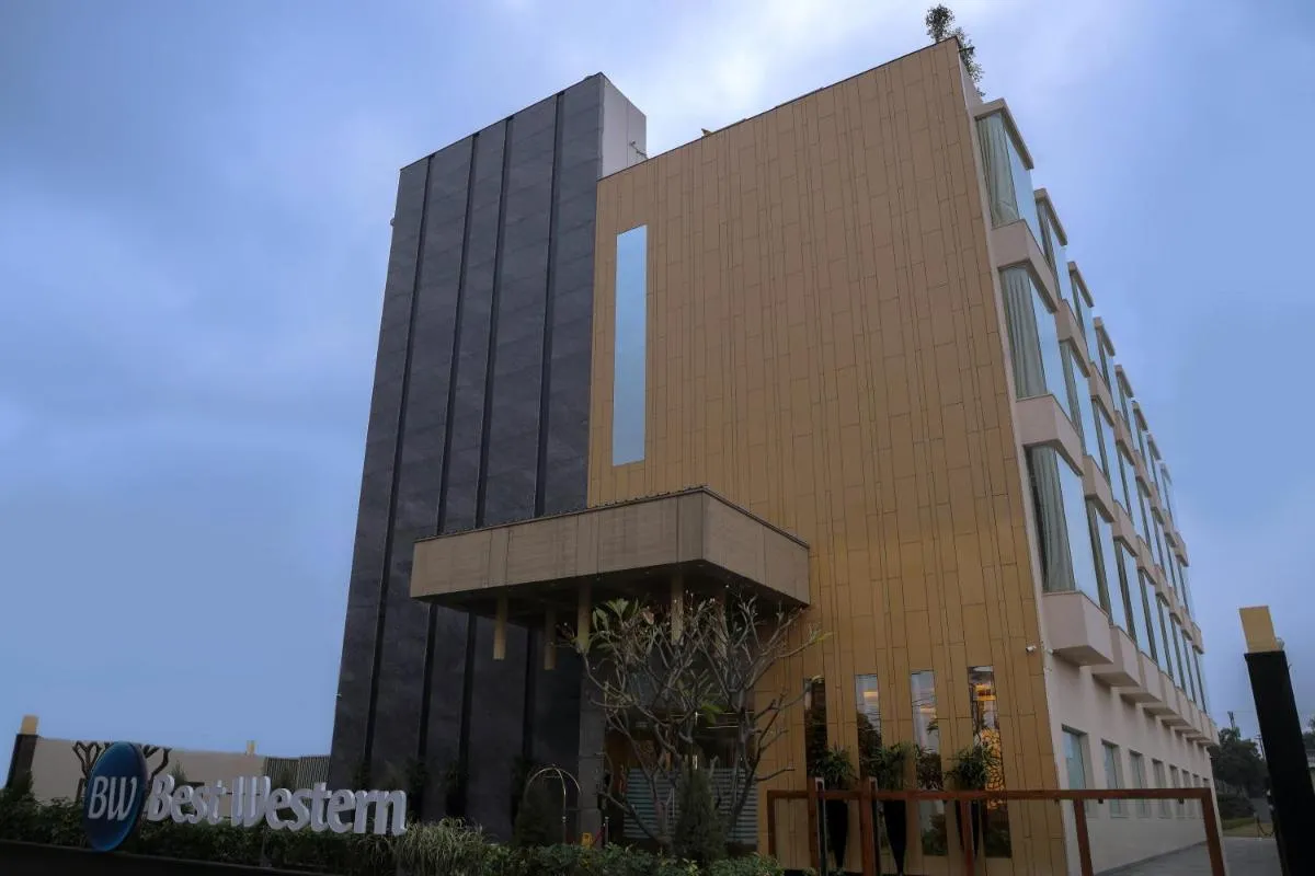 Image 2 of Best Western Vrindavan