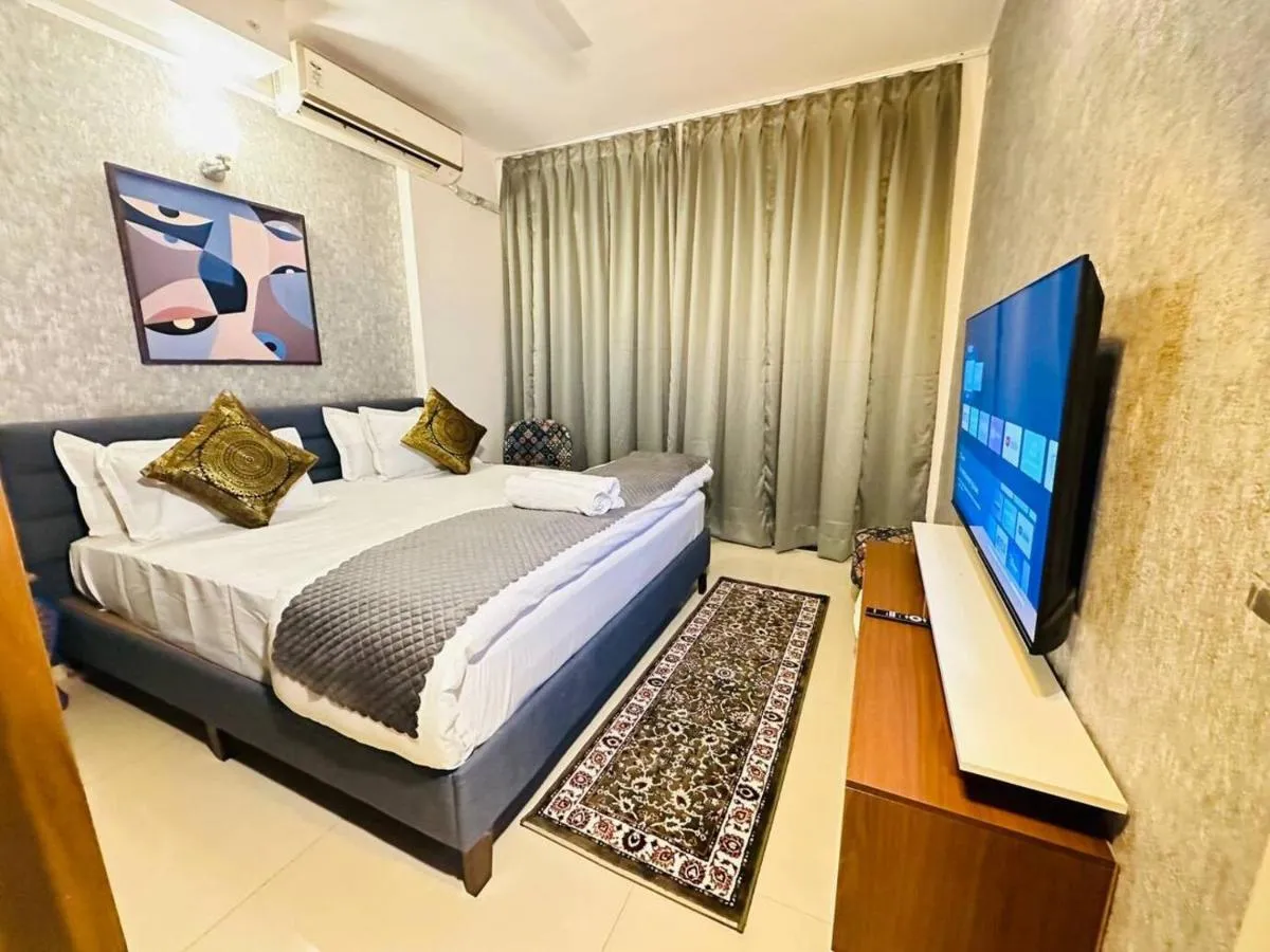 Image 1 of Celestial Chic Suite With Swimming Pool