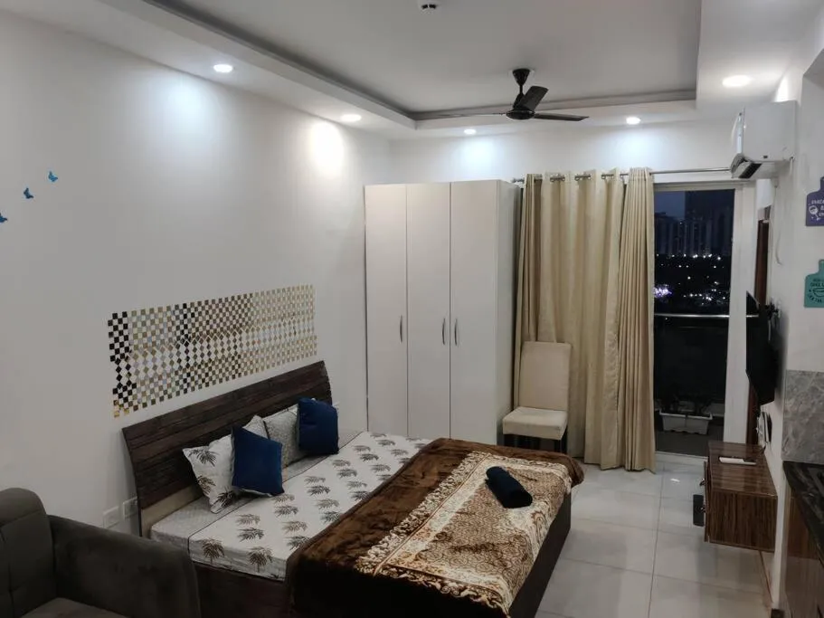 Image of Chic Apartment#Couple Goal#High Rise#Balcony#condo