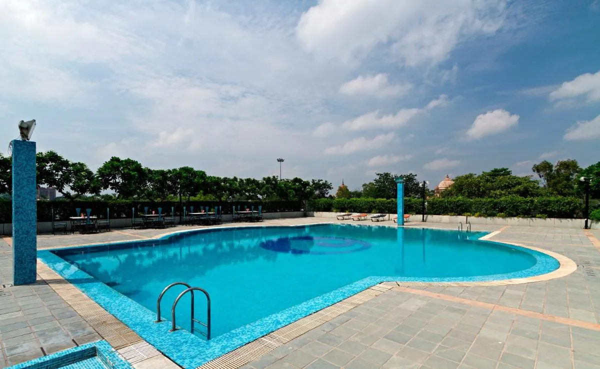 Image 1 of Clarks Avadh