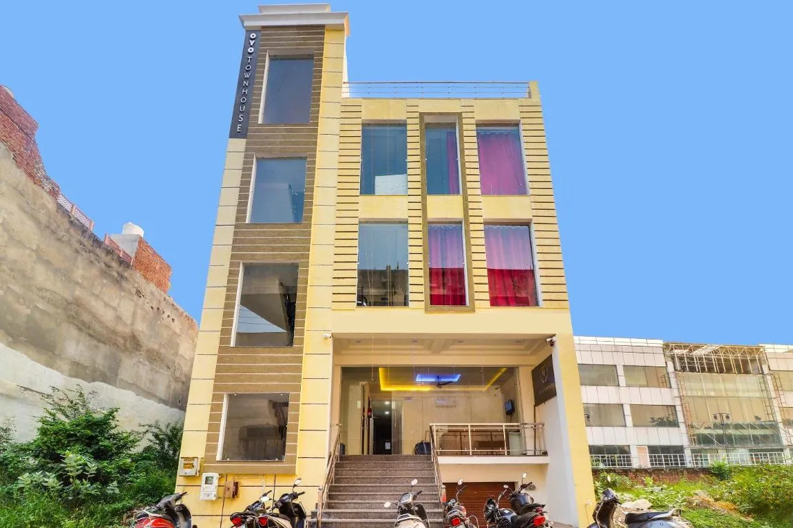 Image of Collection O Hotel Golden Grand