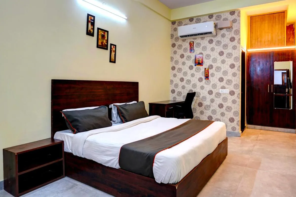 Image 6 of Collection O Hotel Liv Inn