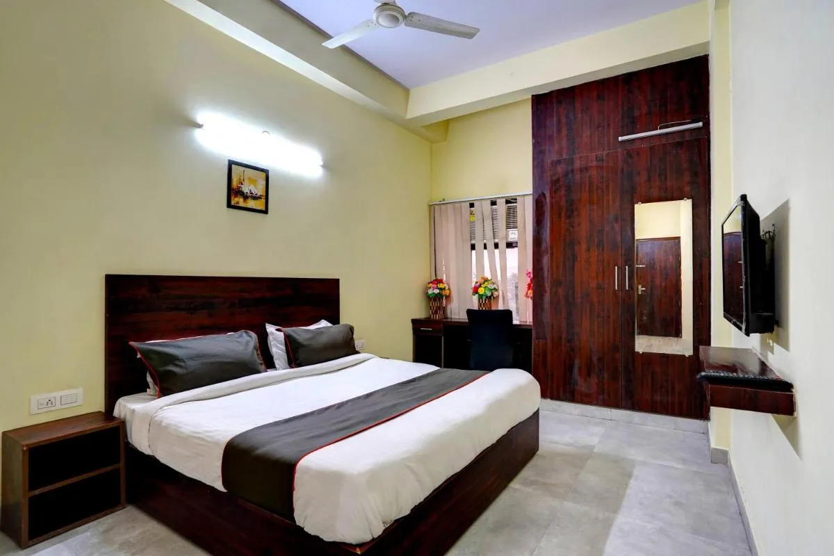 Image 1 of Collection O Hotel Liv Inn
