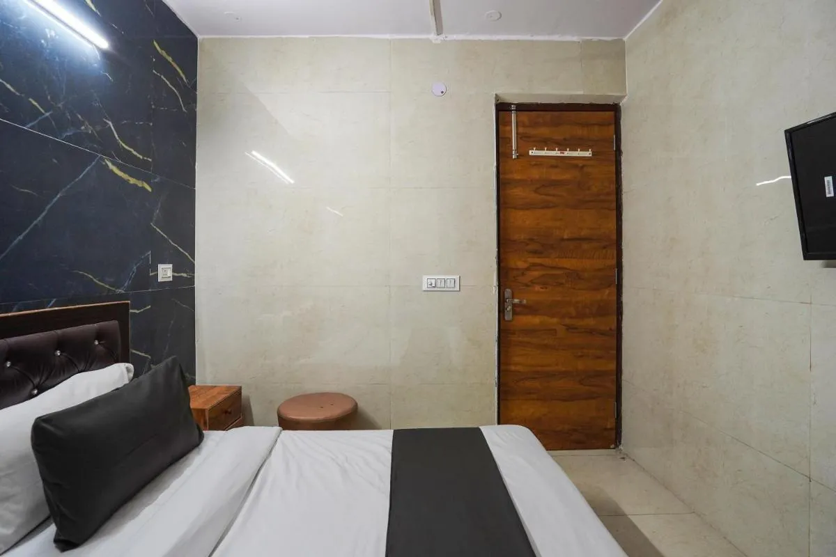 Image 4 of Collection O Hotel SPS