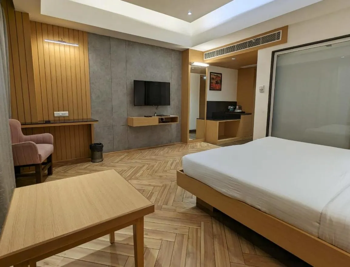 Image 4 of Comfort Inn