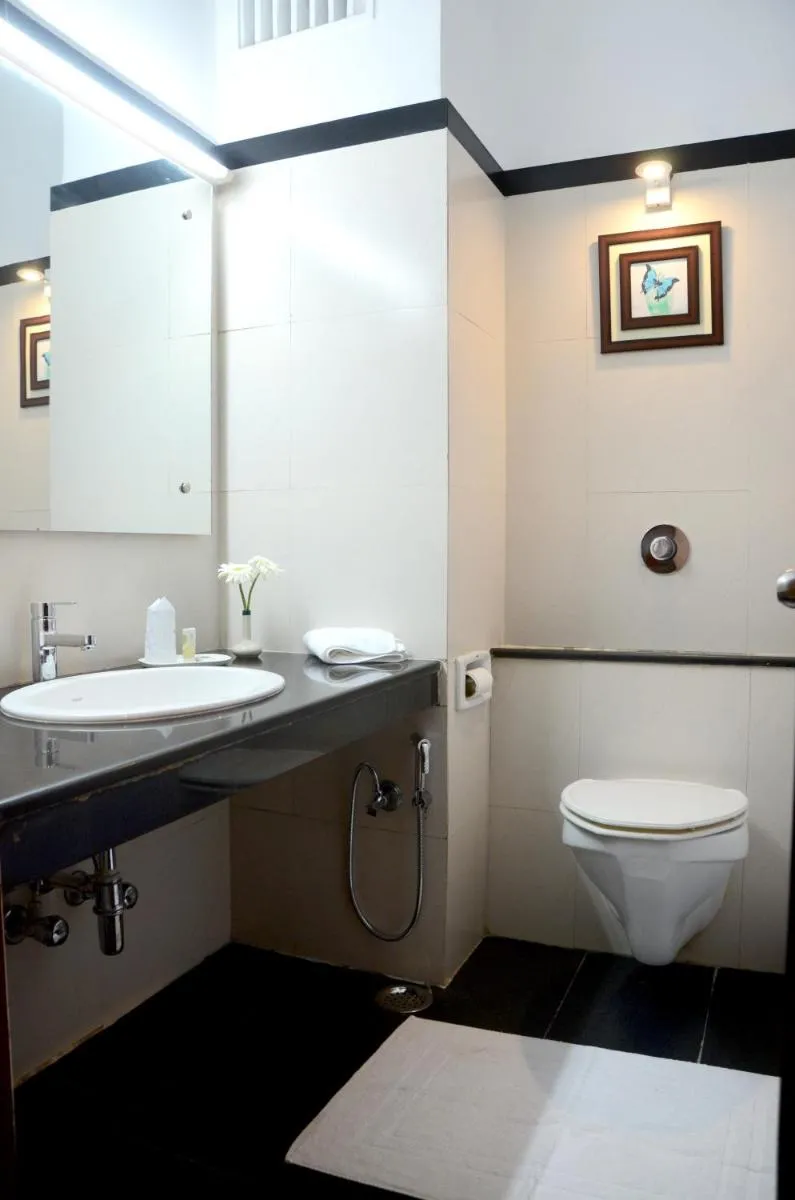 Image 3 of Diamond Hotel