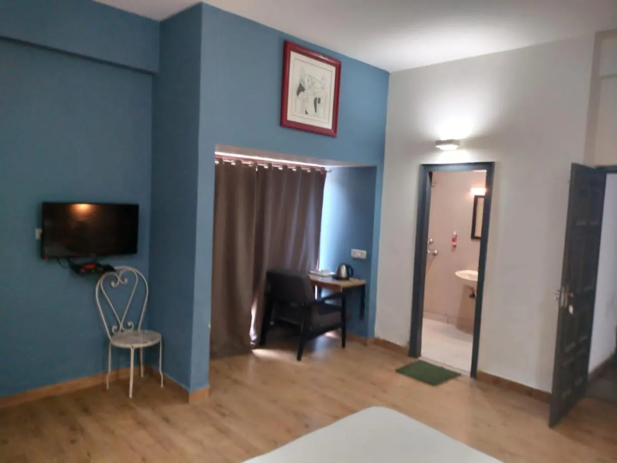 Image 4 of Divine Inn Couple Friendly Hotel near Sector 51 Metro Station