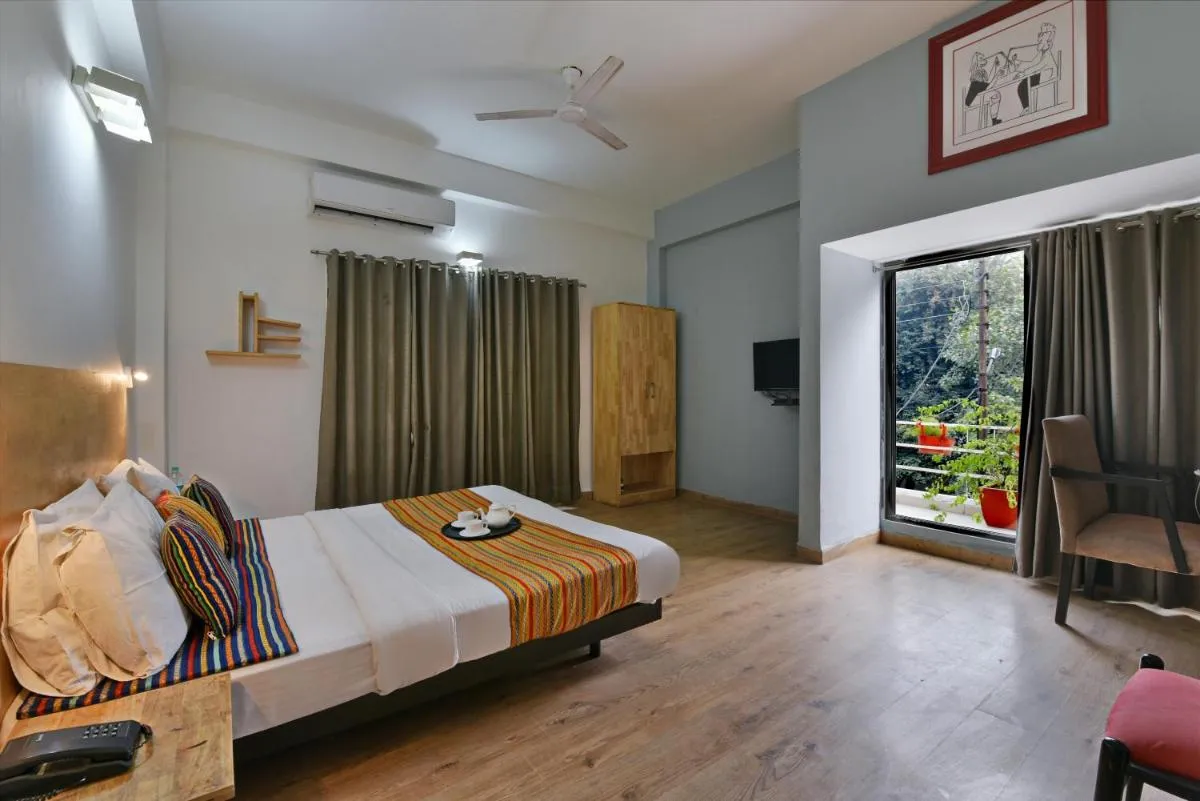 Image 5 of Divine Inn Couple Friendly Hotel near Sector 51 Metro Station