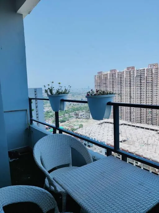 Image 3 of Dubai Suite by Hey Studios