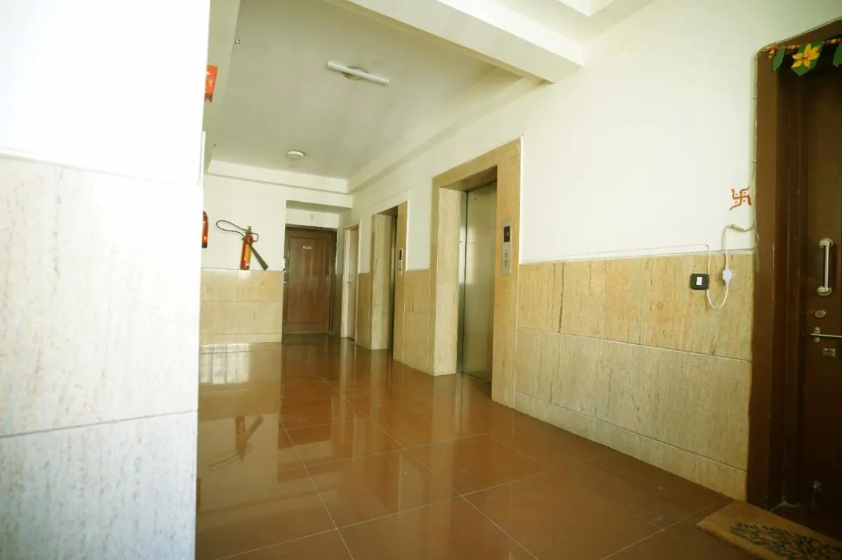 Image 6 of Entire Super Luxury 3 bedroom in Gr Noida near expo mart