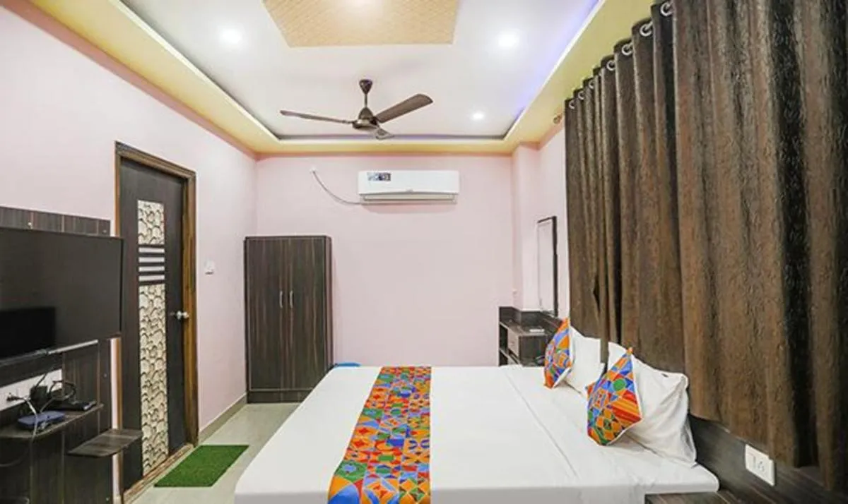 Image 5 of FabExpress Banarasi Kothi