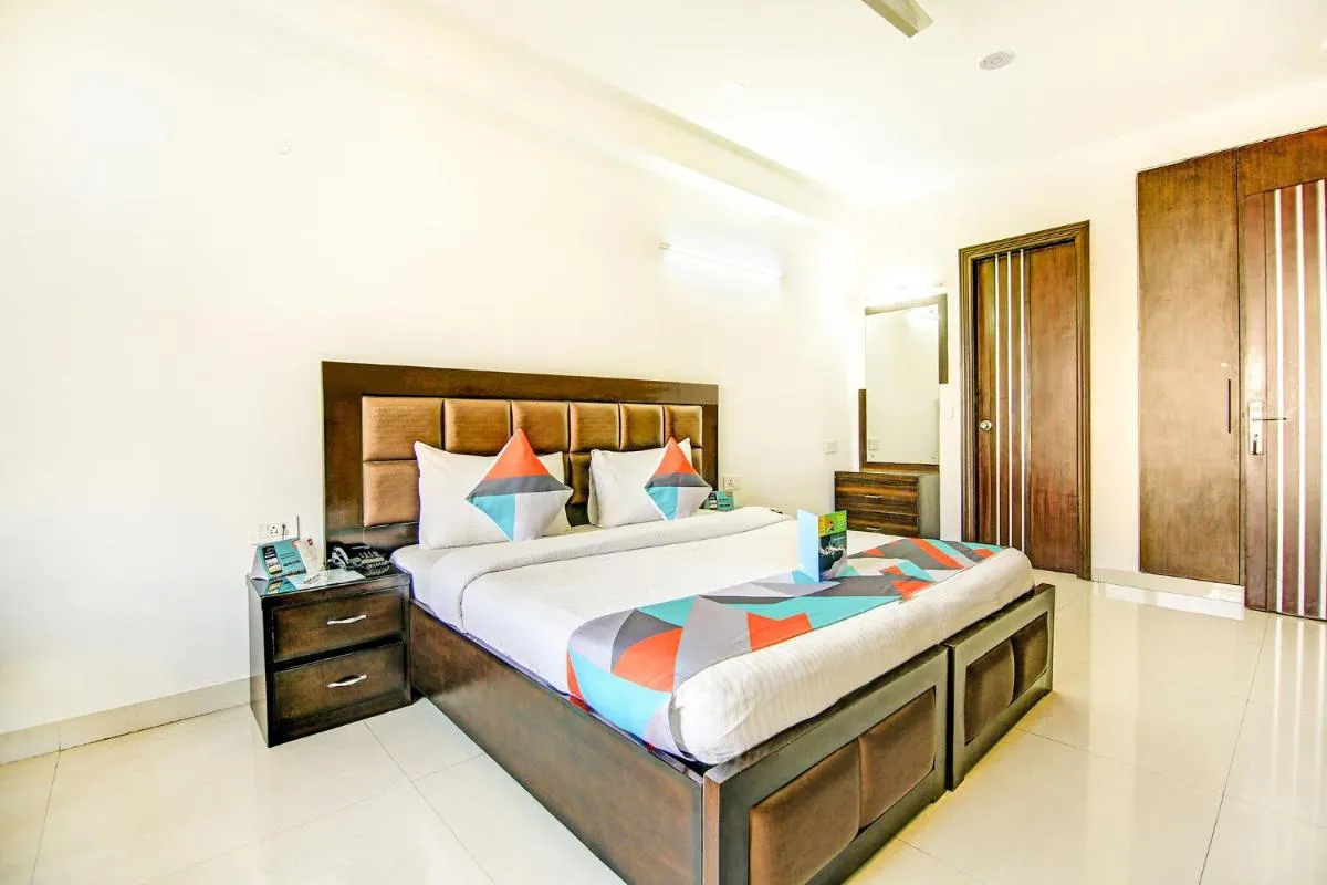 Image 1 of FabExpress Hemkunt Residency Noida