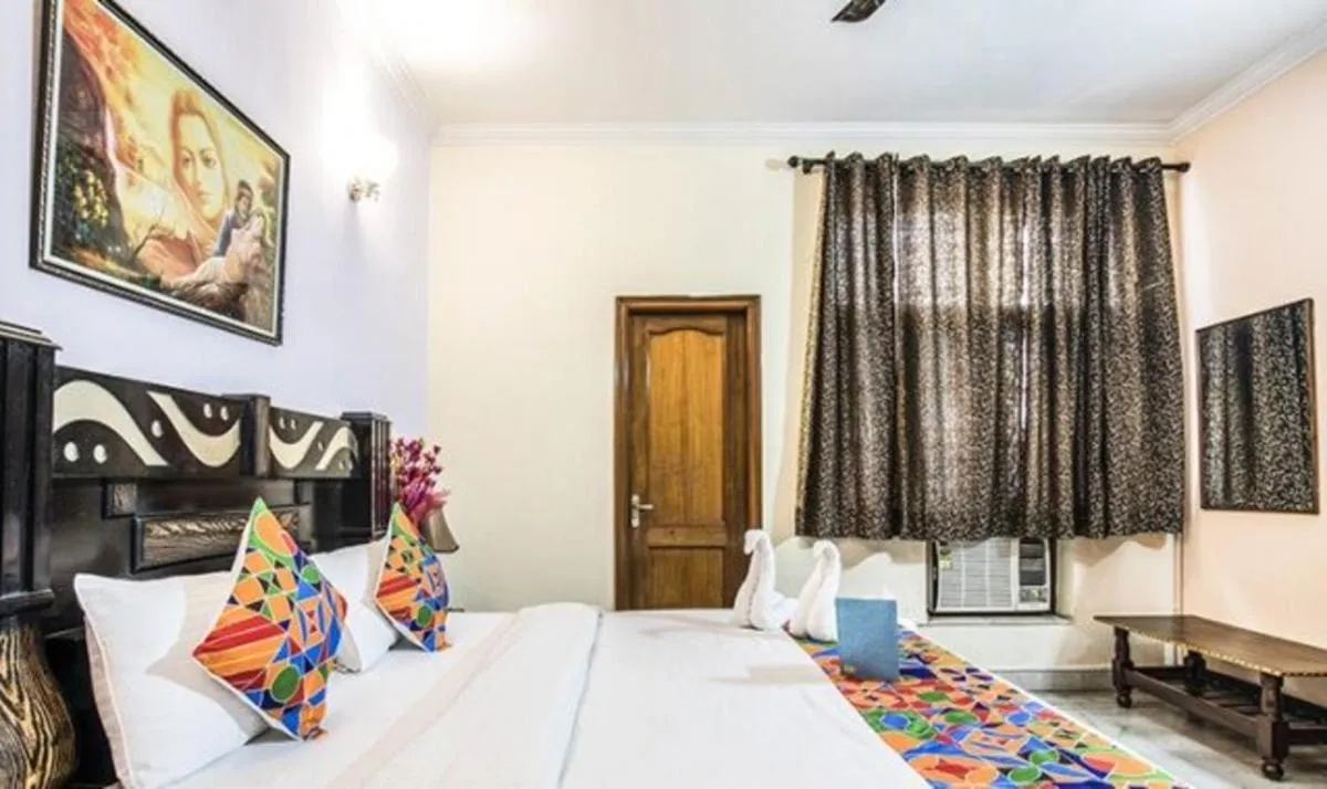 Image 3 of FabExpress IV Inn