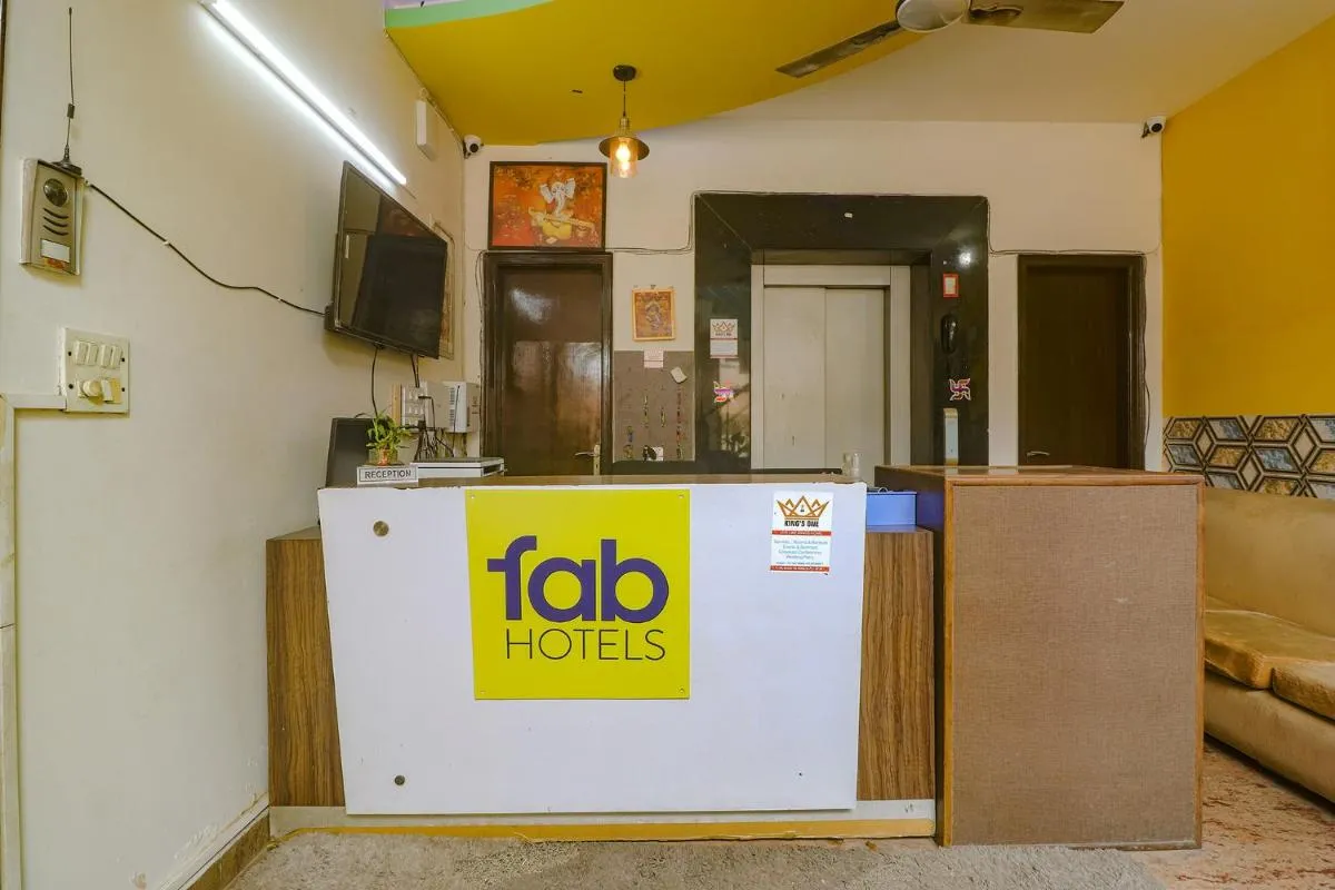 Image 1 of FabExpress King’s One