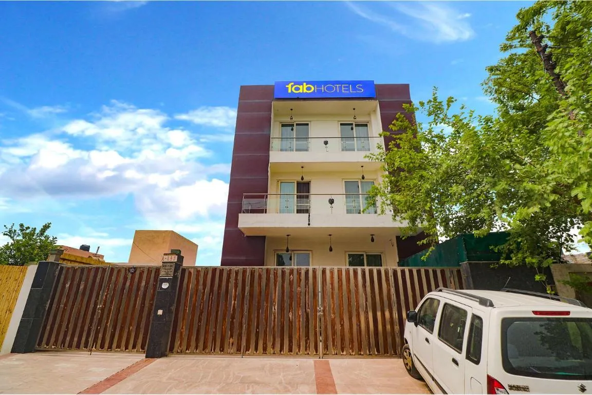 Image of FabExpress King’s One