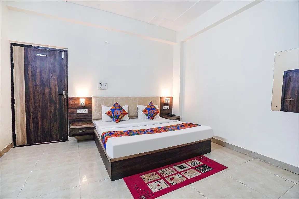 Image of FabExpress PS Villa
