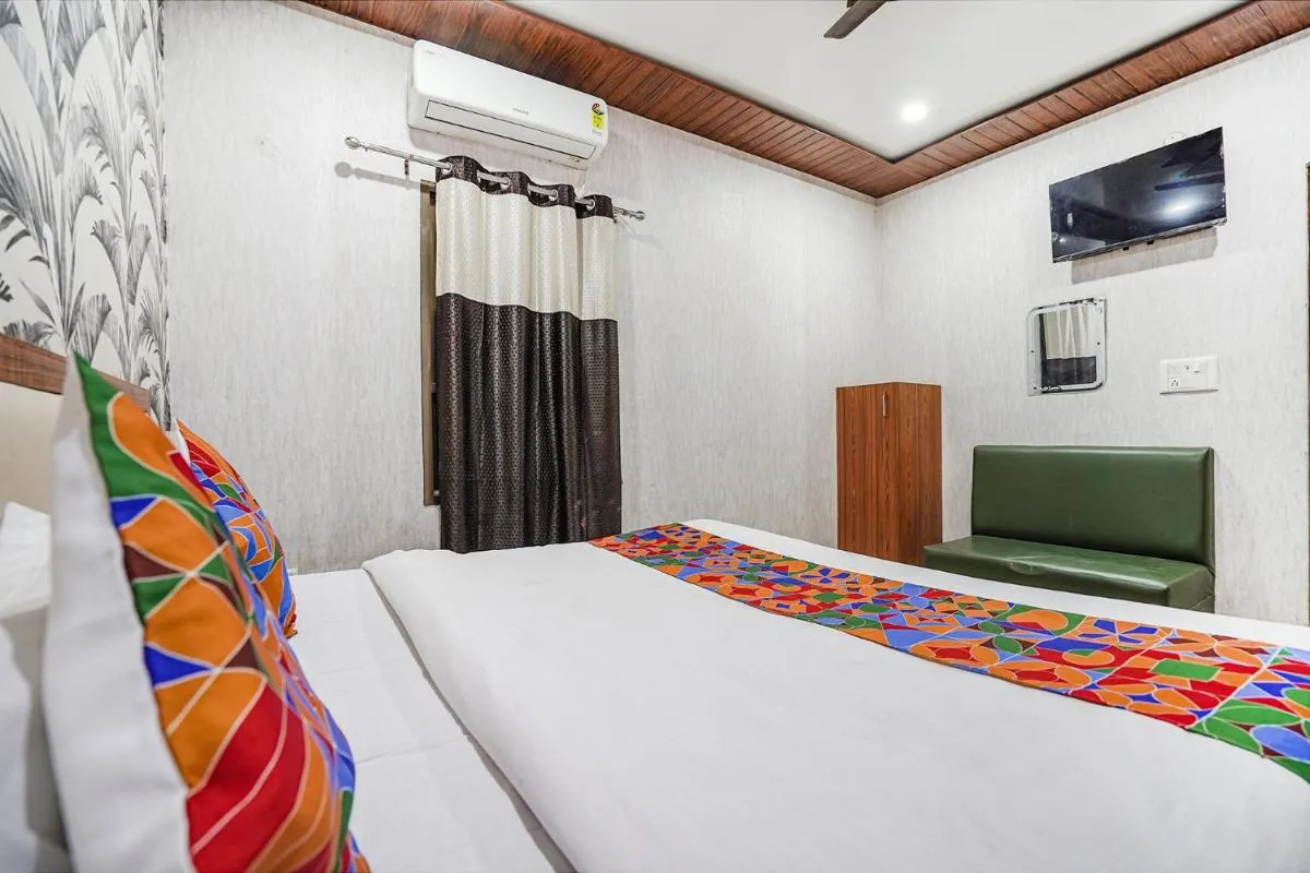 Image 3 of FabExpress Panchwati Inn