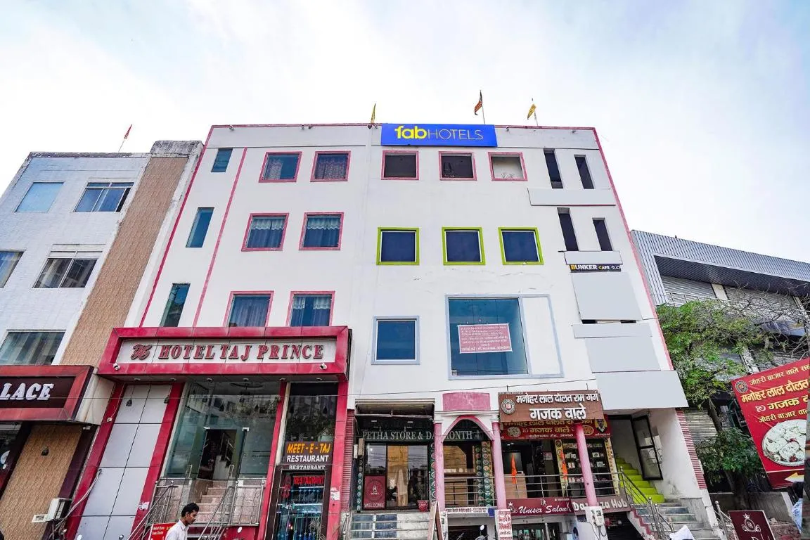 Image of FabExpress Taj Prince