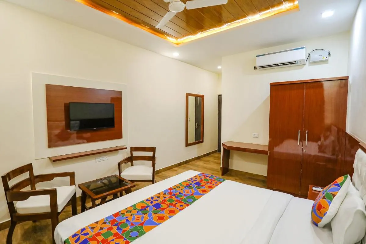 Image 6 of FabExpress Trijal Inn