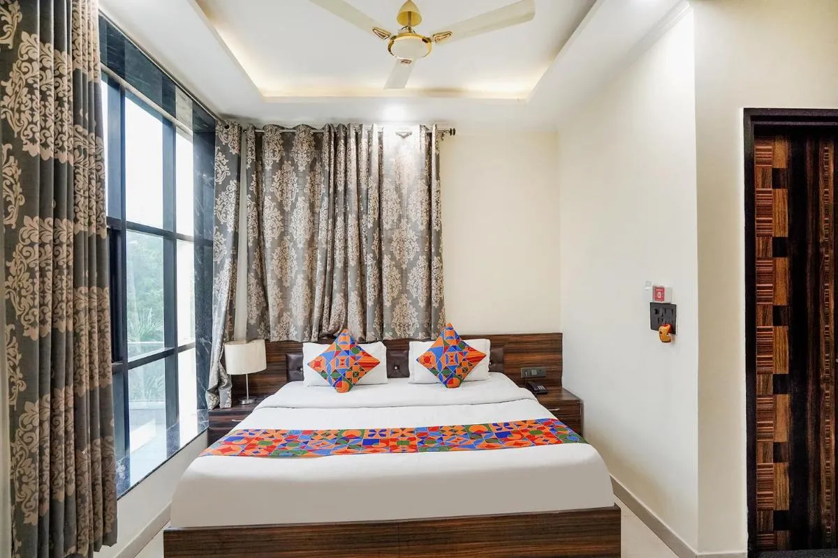 Image 3 of FabHotel 17 Suites