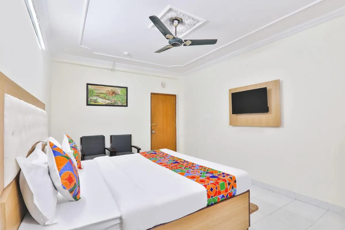 Image 3 of FabHotel Galaxy International