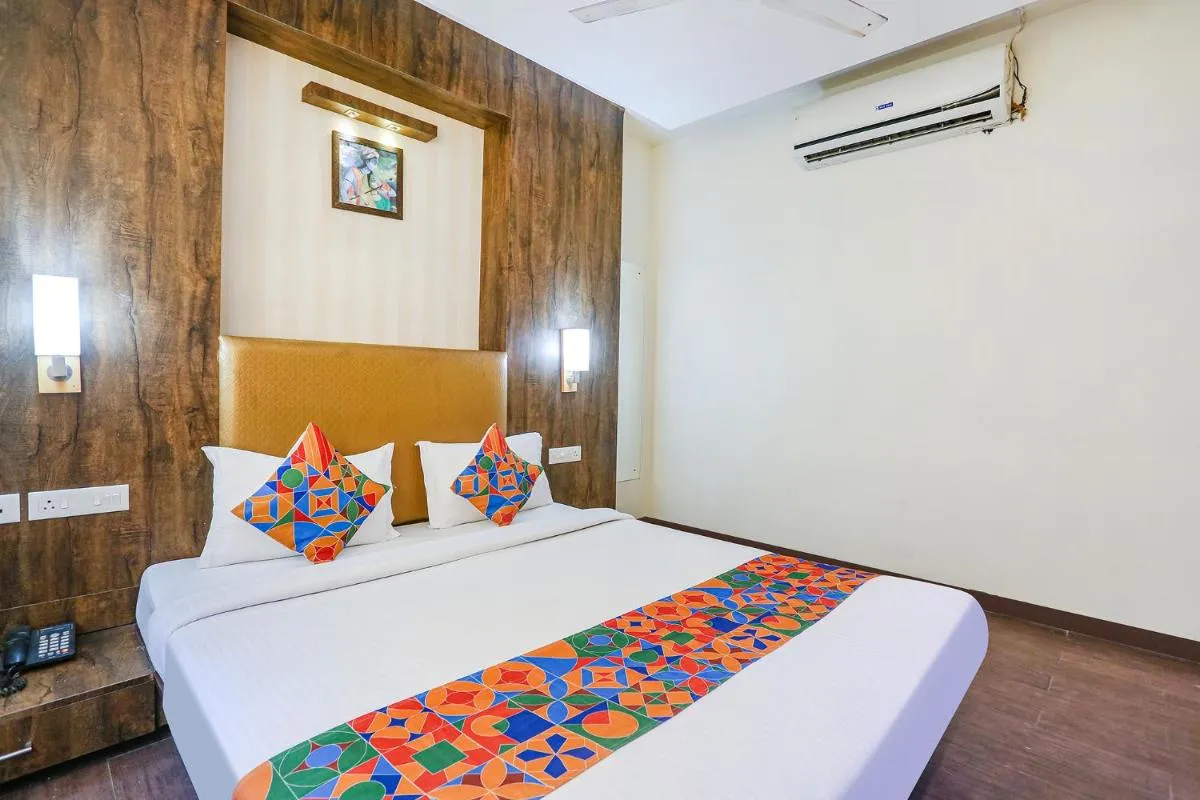 Image 2 of FabHotel MNG