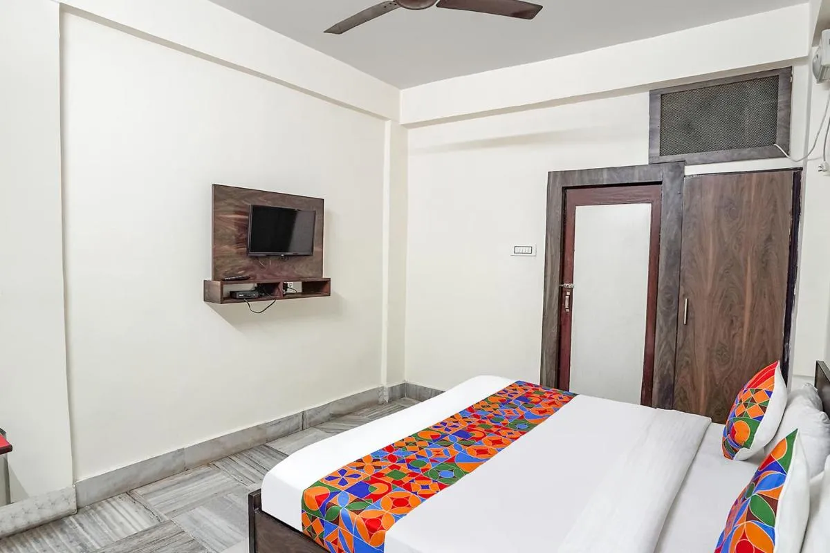 Image 4 of FabHotel New Shanti