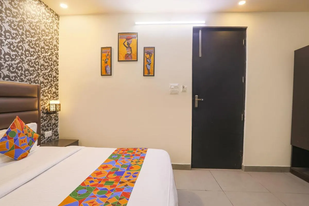 Image 4 of FabHotel The Diamond