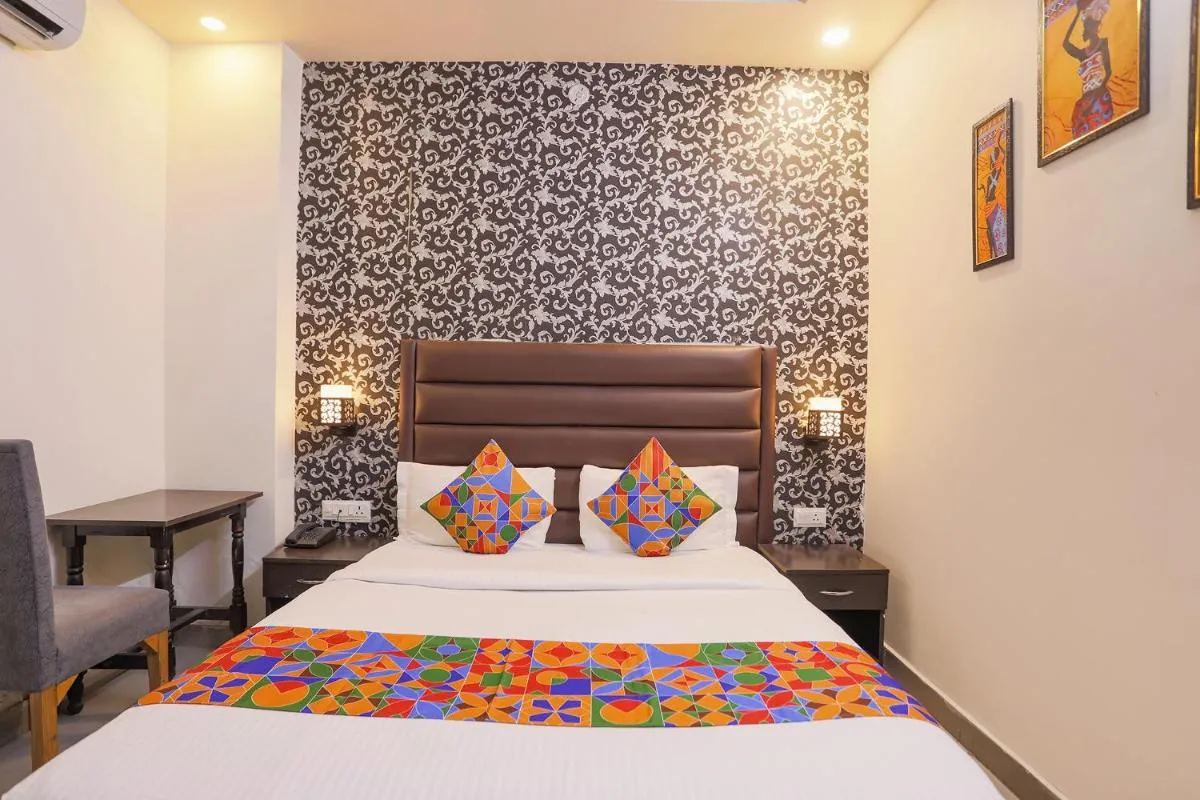 Image 2 of FabHotel The Diamond