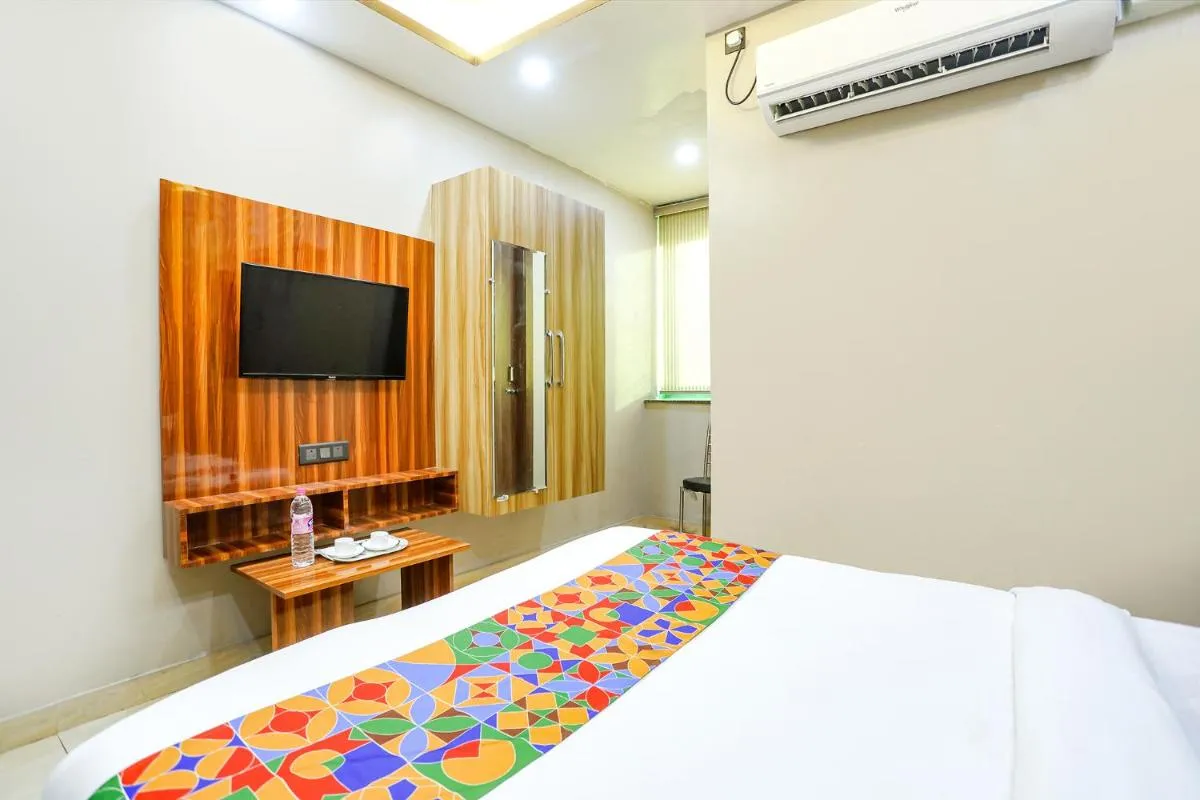 Image 4 of FabHotel The Palacio