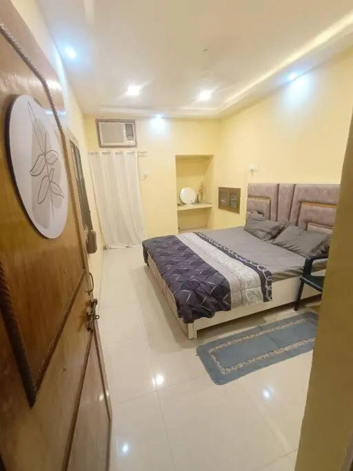 Image 4 of Feel like your home 1