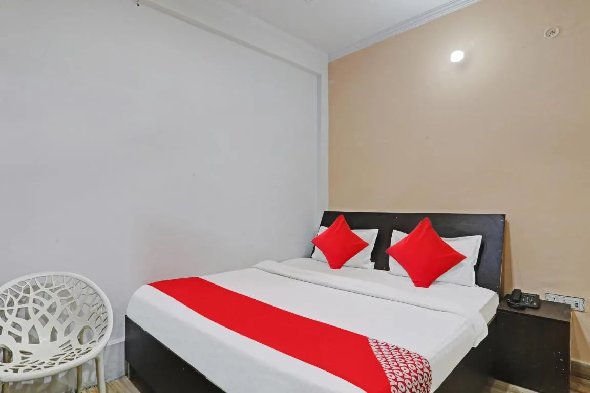 Image of Flagship Hotel Apm Inn Opposite Highcourt