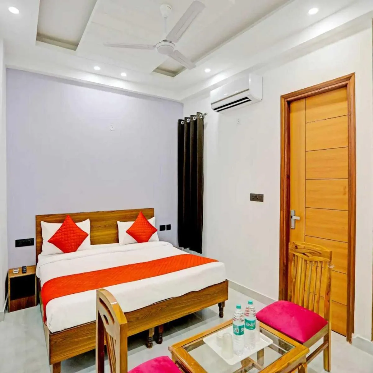 Image 3 of Flagship Hotel Golden Crown
