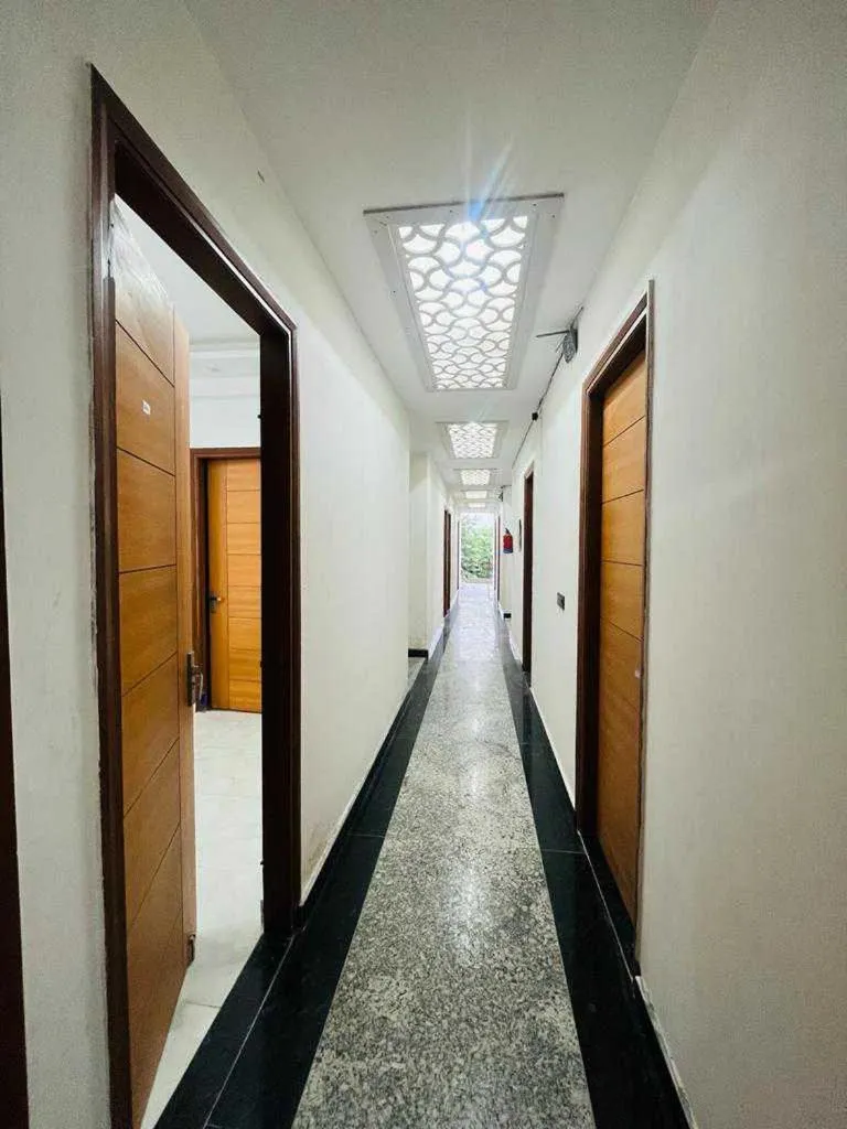 Image 4 of Flagship Hotel Golden Crown