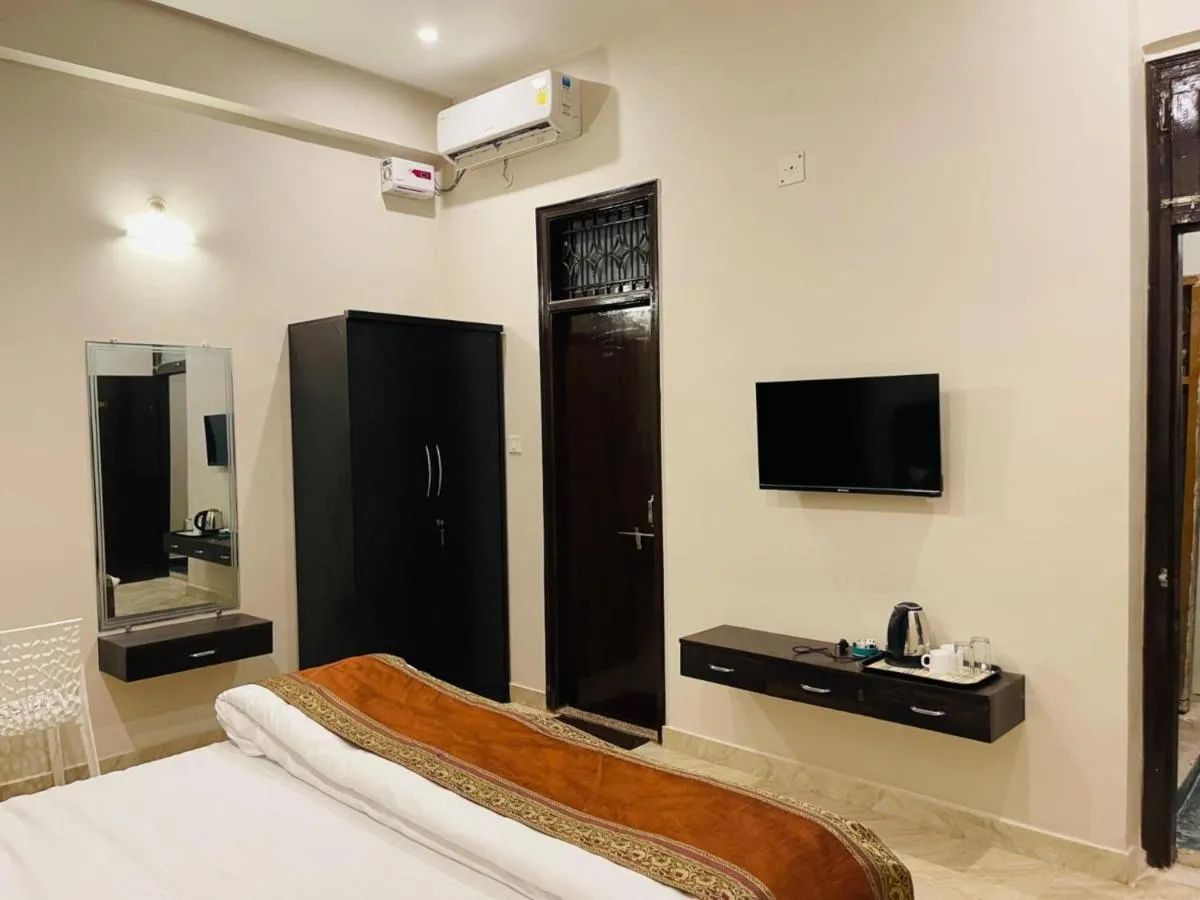 Image 2 of GRG Banaras Homestay Varanasi Near Shree Kaal Bhairav Temple 350m – Fully Air-Conditioned