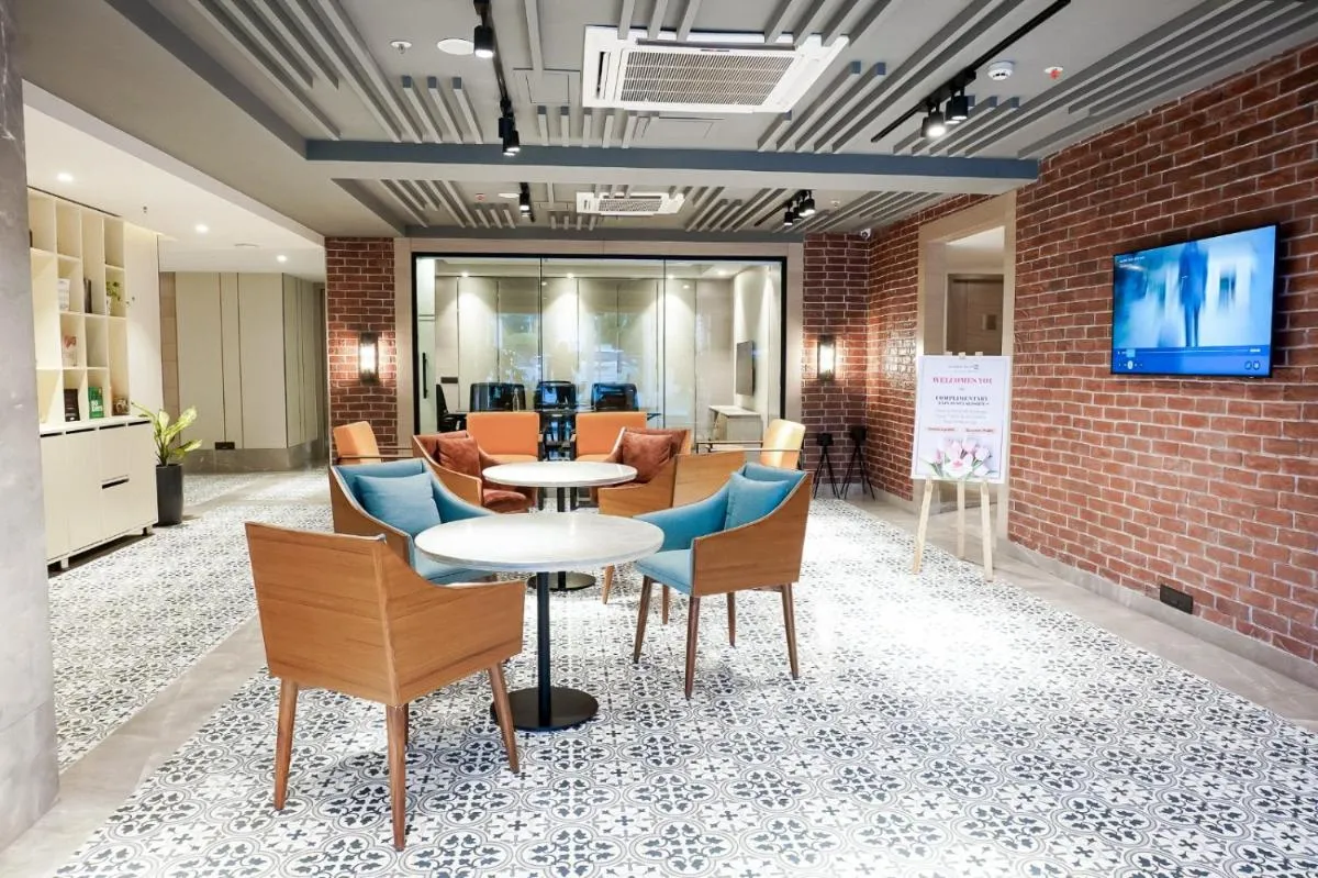 Image 4 of Golden Tulip Lucknow
