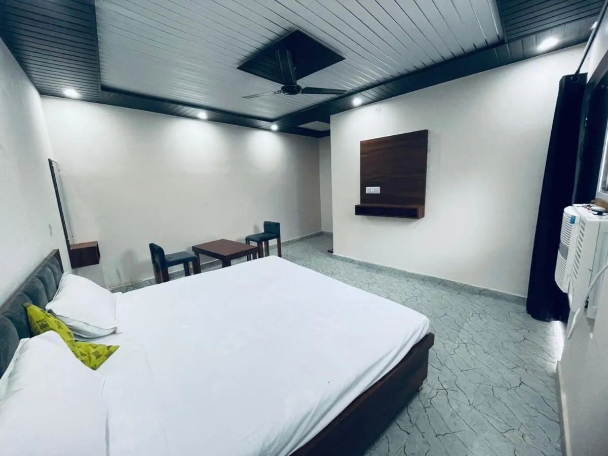 Image 2 of Goroomgo Ayodhya Dham Guest House Ayodhya