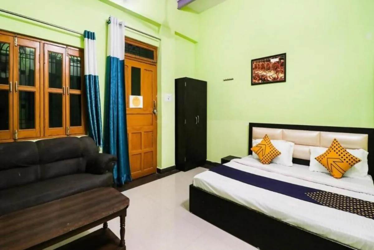 Image 1 of Goroomgo HR Guest House Varanasi Near Kashi Vishwanath Temple & Ghat – Best Hotel In Varanasi