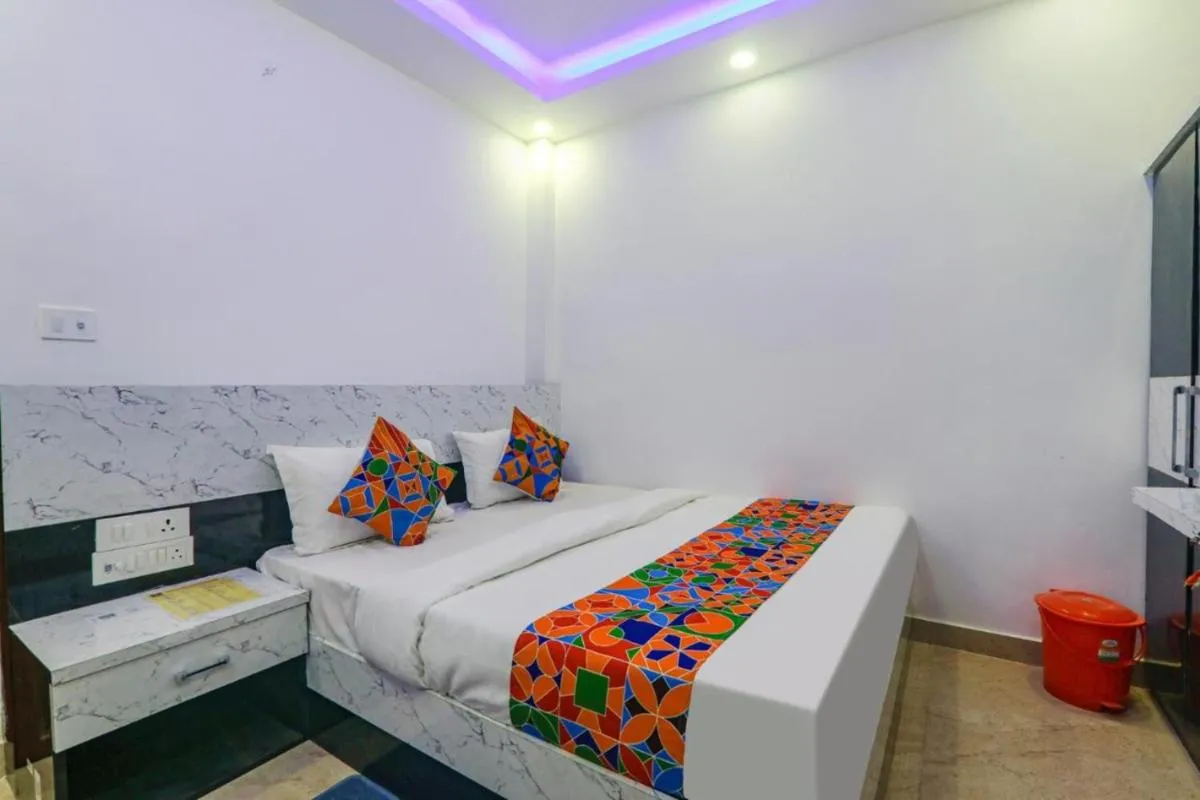Image 5 of Goroomgo Hanuman Ji Ayodhya Near Ram Mandir – Perfect Stay with Luxury Room