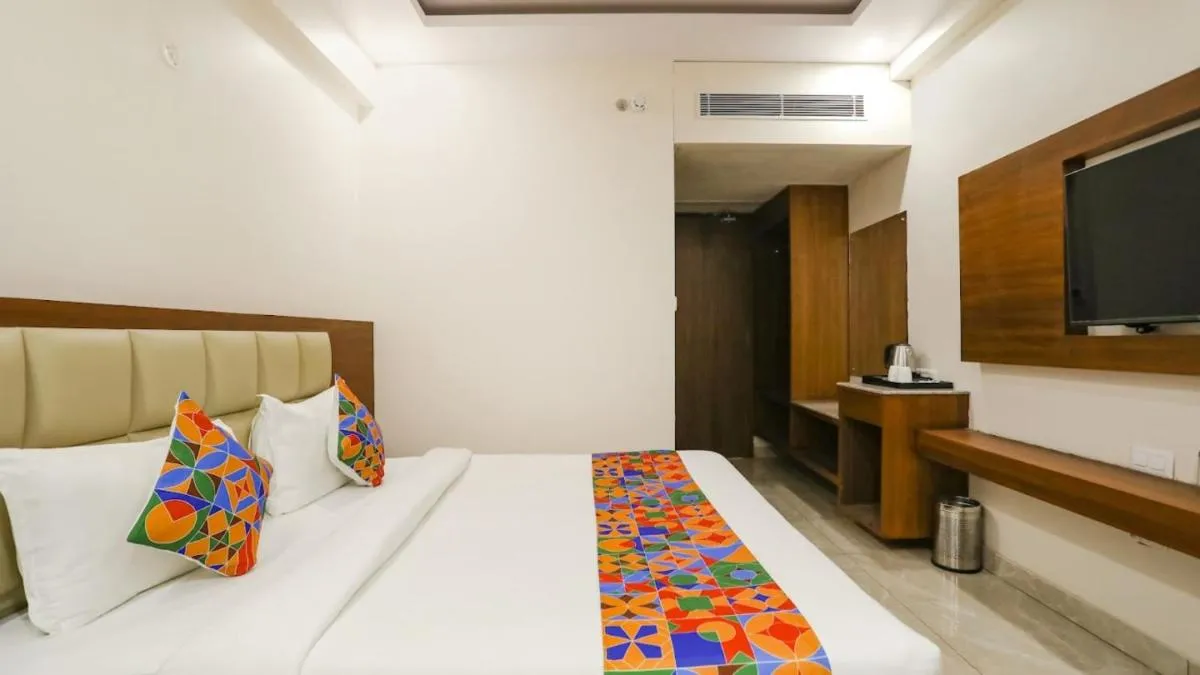 Image 6 of Goroomgo Hotel Amansara Lucknow